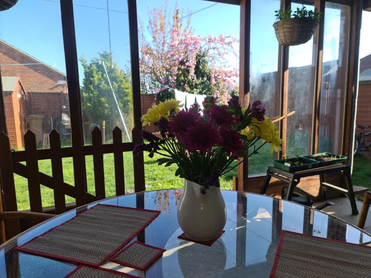 East Of Ipswich Bed & Breakfast ภายนอก รูปภาพ