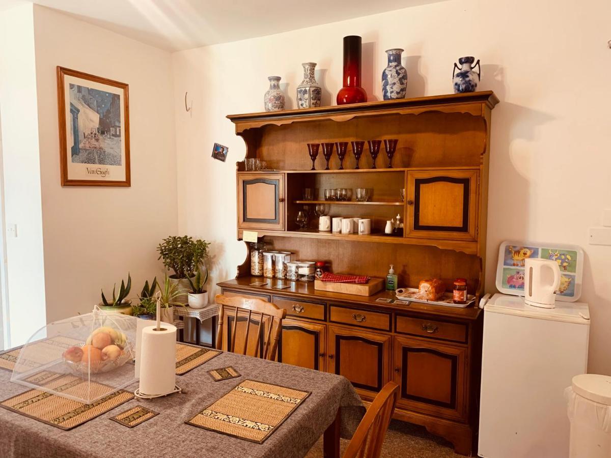 East Of Ipswich Bed & Breakfast ภายนอก รูปภาพ