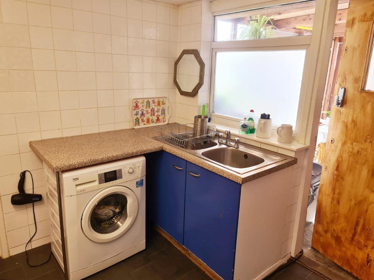 East Of Ipswich Bed & Breakfast ภายนอก รูปภาพ